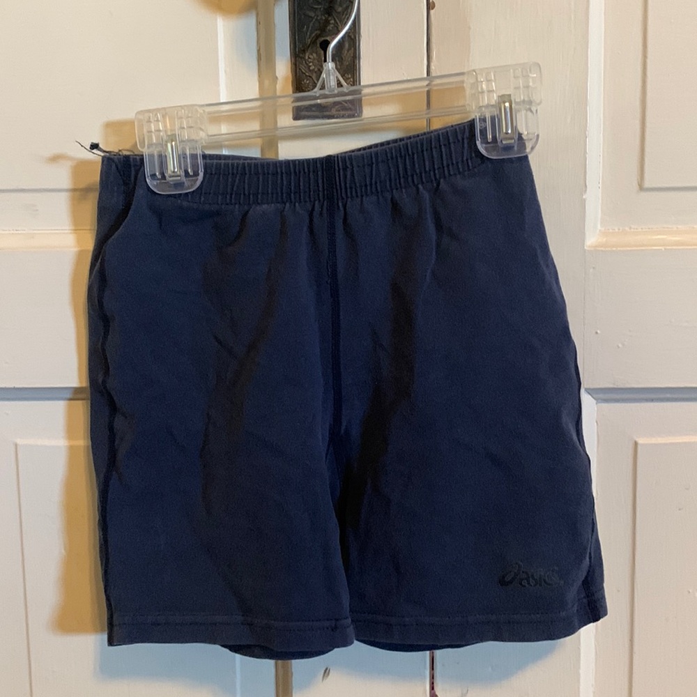 Basics Women’a size Small Spandex Short in Navy